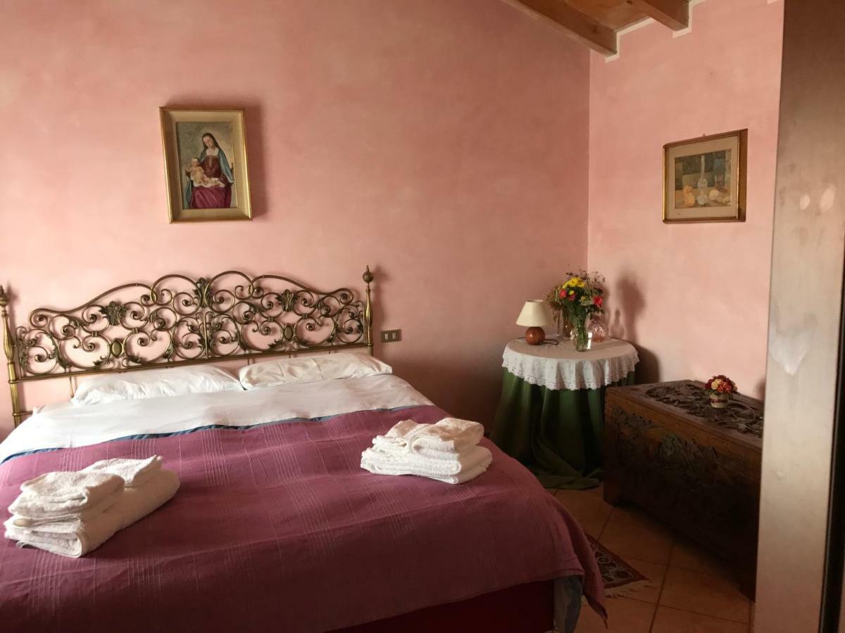 Cascina Cologna Bed & Breakfast Galbiate Bagian luar foto